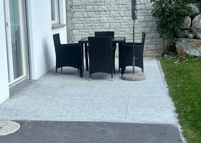 Gemuetliche Mit Bergblick